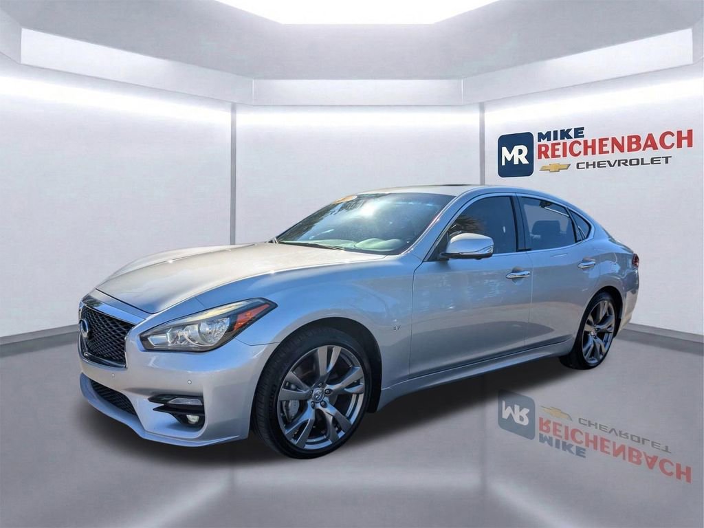 Used 2016 INFINITI Q70 3.7 w/ Sport Package RWD image 8