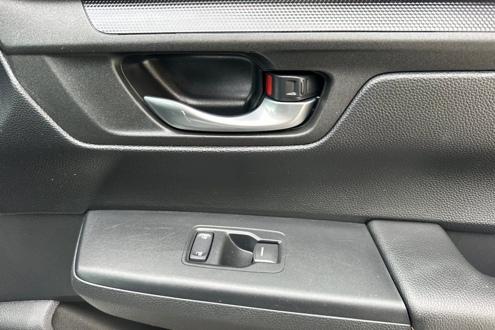 Used 2025 Honda CR-V Sport image 22