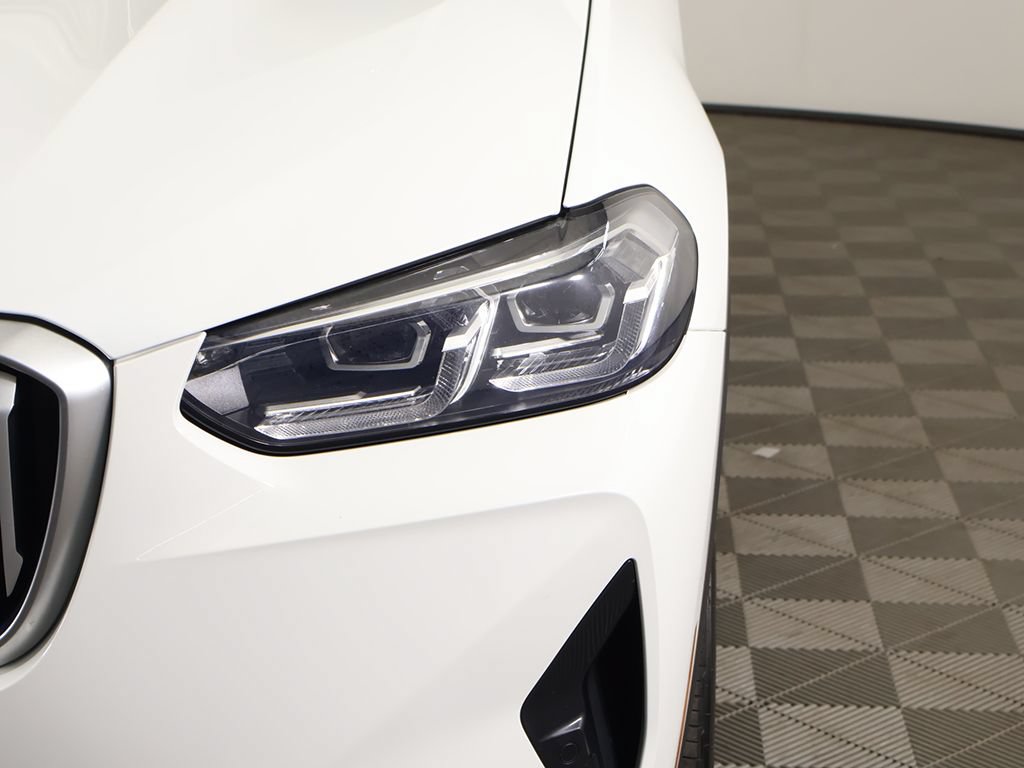 Used 2023 BMW X3 xDrive30i AWD/4WD image 17