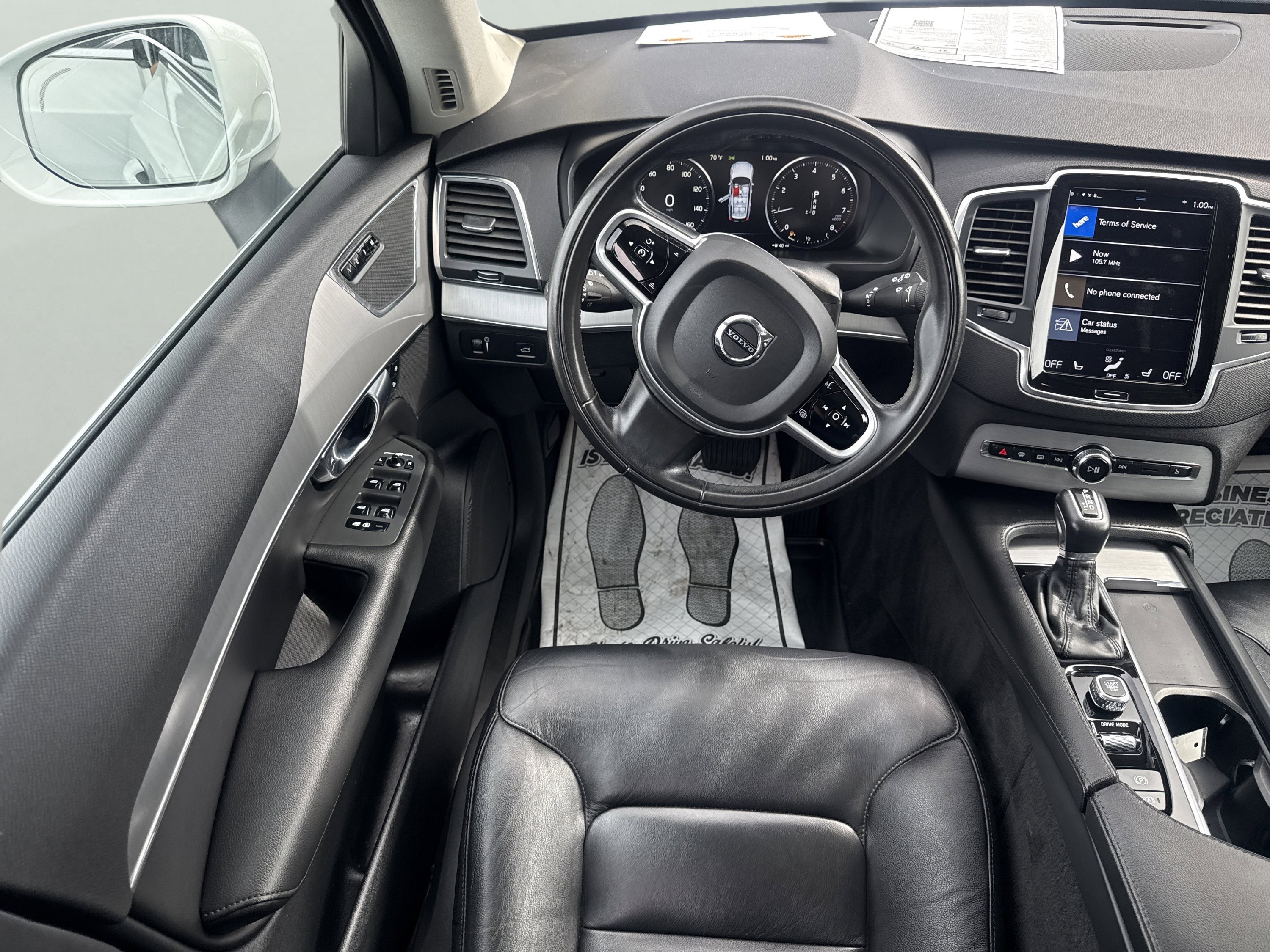 Used 2021 Volvo XC90 T5 Momentum w/ Protection Package image 16