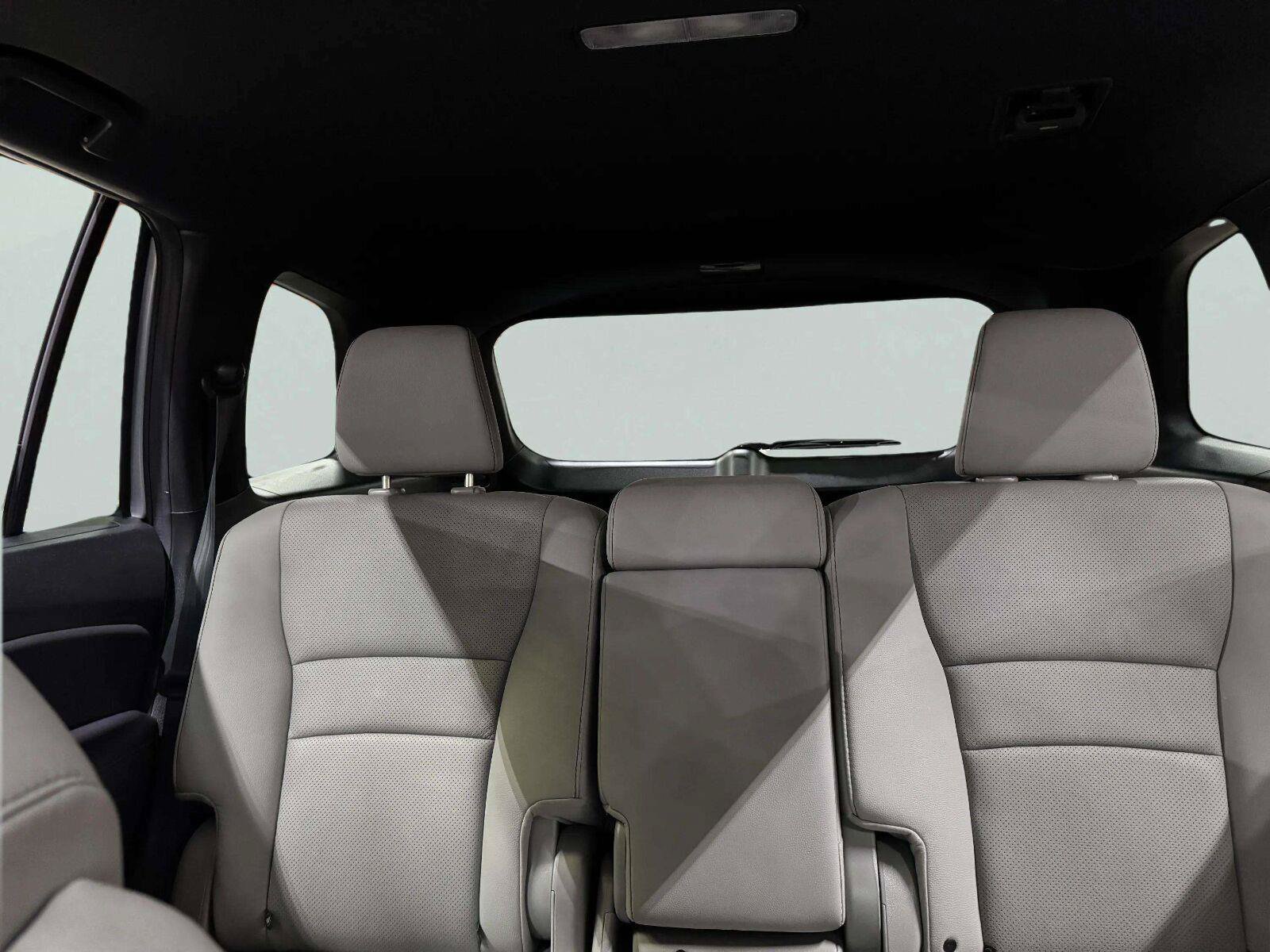 Used 2023 Honda Passport EX-L image 54