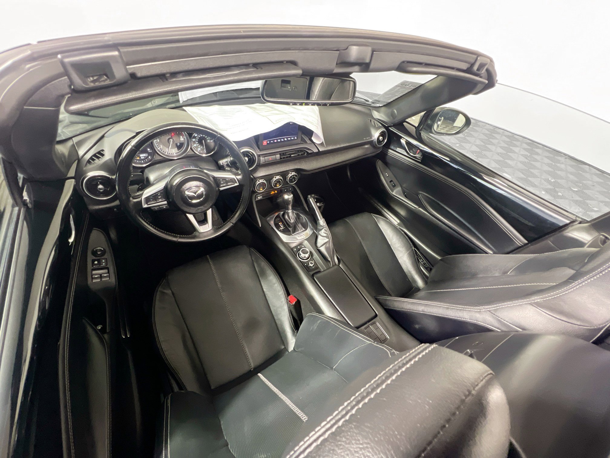 Used 2023 MAZDA MX-5 Miata Grand Touring RWD image 41