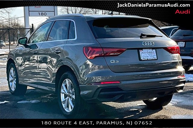 Used 2023 Audi Q3 2.0T Premium w/ Convenience Package image 10