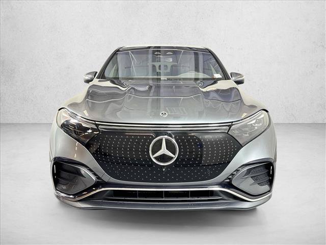 Used 2023 Mercedes-Benz EQS 580 4MATIC SUV image 2