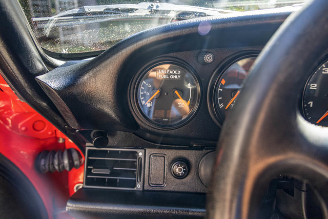 Used 1991 Porsche 911 Carrera image 22