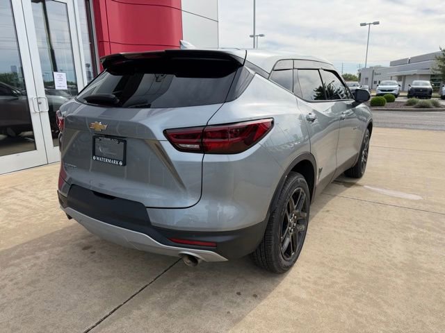 Used 2023 Chevrolet Blazer LT FWD image 4
