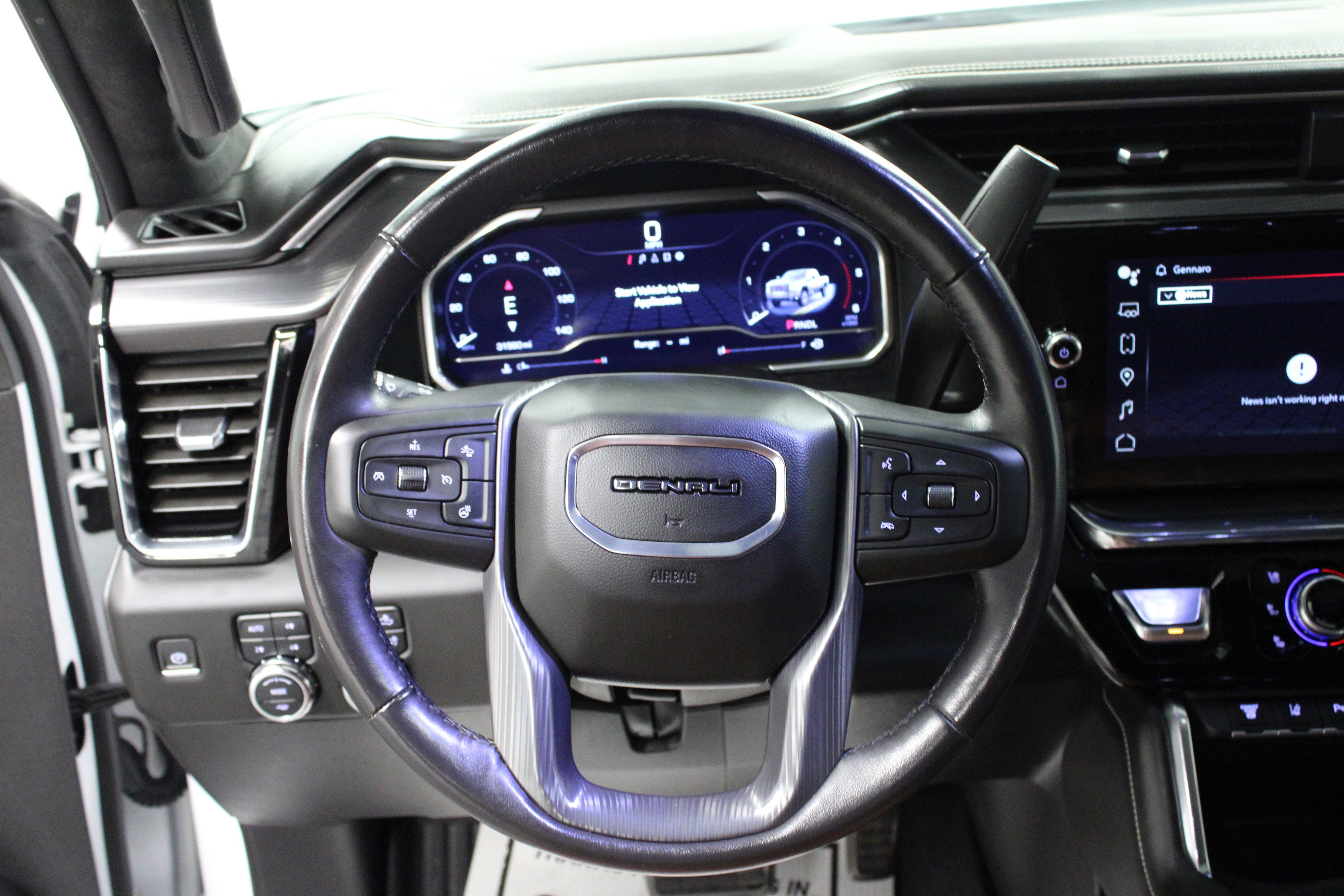 Used 2024 GMC Sierra 2500 Denali Ultimate image 17