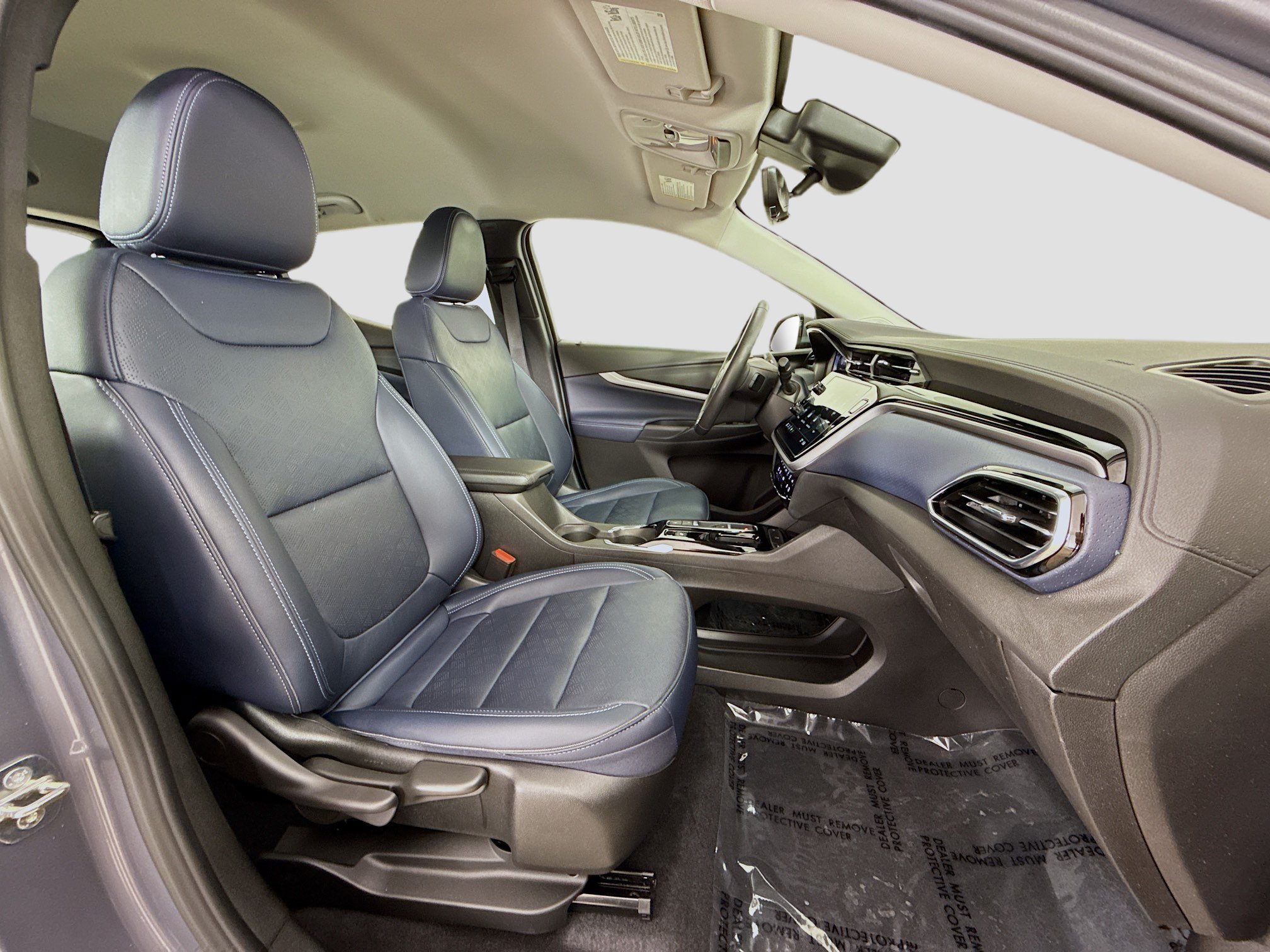 Used 2023 Chevrolet Bolt EUV Premier FWD image 30