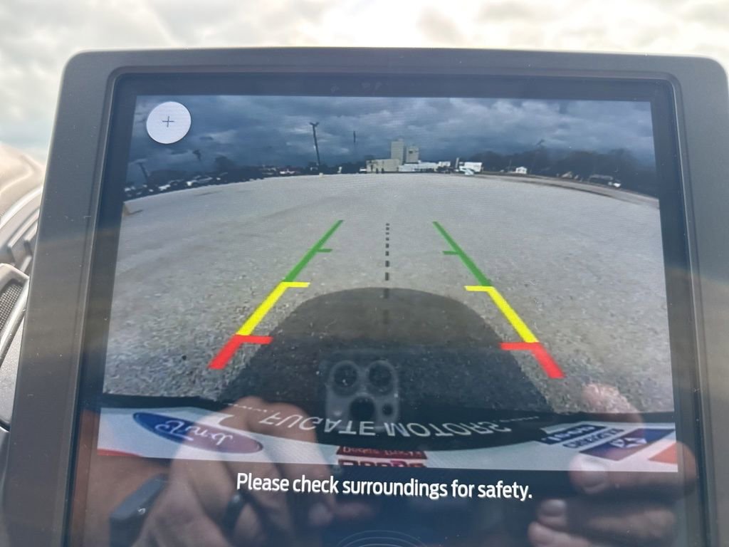 Used 2024 Ford Edge Titanium image 31