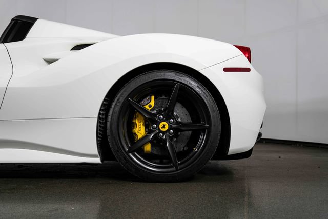 Used 2018 Ferrari 488 Spider RWD image 13