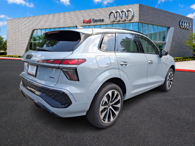 New 2026 Audi Q3 quattro 2.0T AWD/4WD image 4