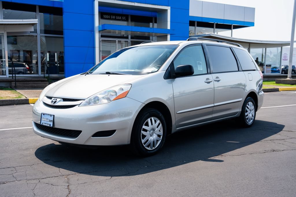 Used 2006 Toyota Sienna LE FWD image 1