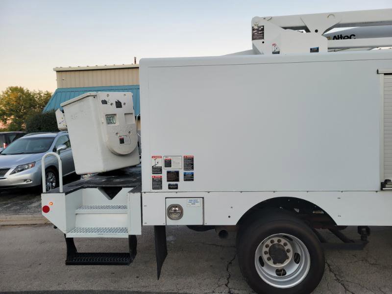 Used 2017 RAM 5500 Tradesman w/ Power & Remote Entry Group RWD image 5