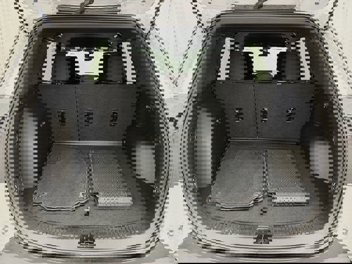 Used 2026 GMC Terrain Elevation image 28