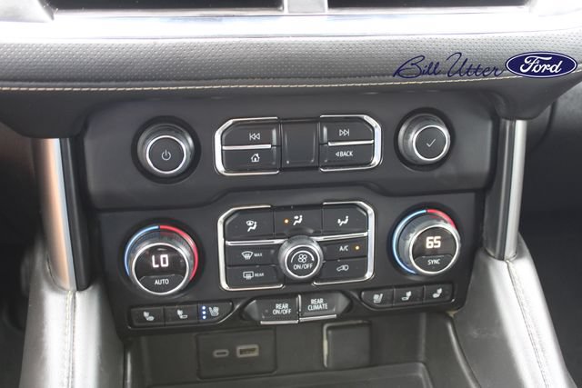 Used 2024 Chevrolet Suburban Premier w/ Premium Package AWD/4WD image 19
