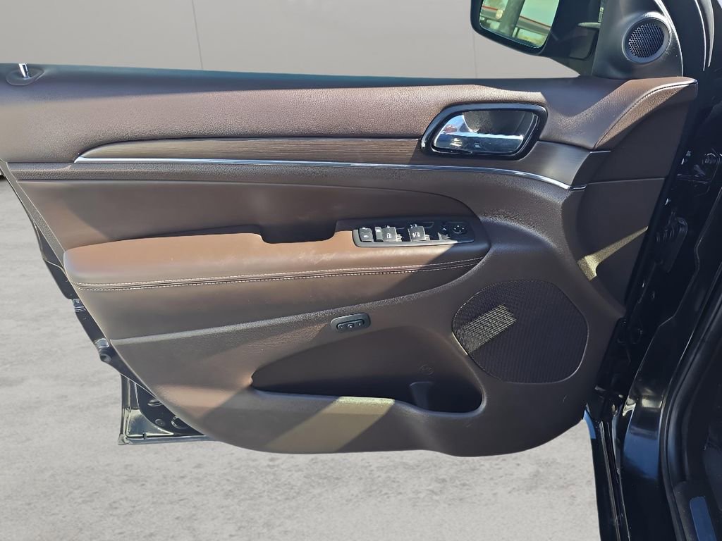 Used 2019 Jeep Grand Cherokee Overland image 20