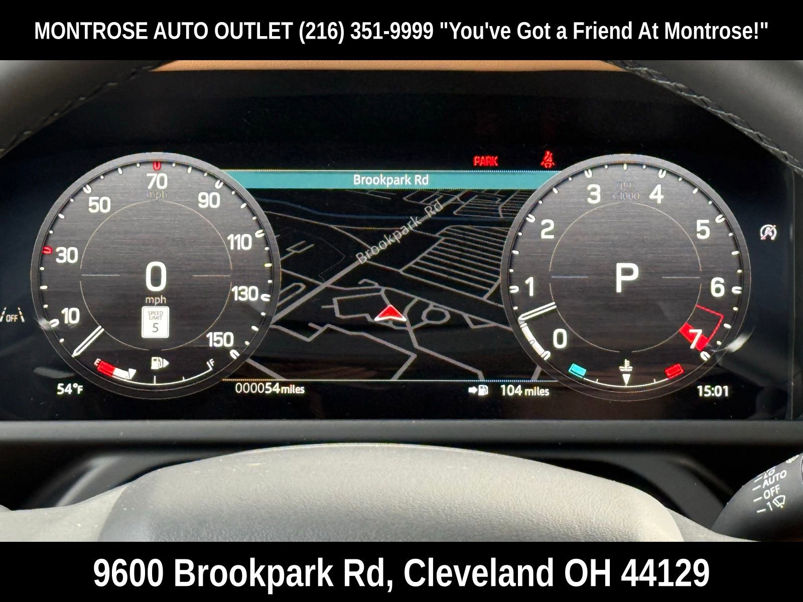 New 2026 Land Rover Defender 130 X-Dynamic SE image 34