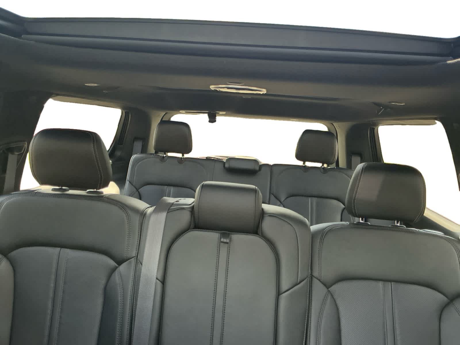 New 2026 Jeep Grand Wagoneer Summit w/ Rear Seat Video Group I AWD/4WD image 22