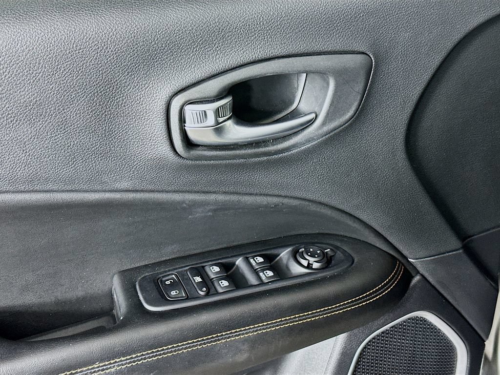 Certified 2021 Jeep Compass Limited AWD/4WD image 26