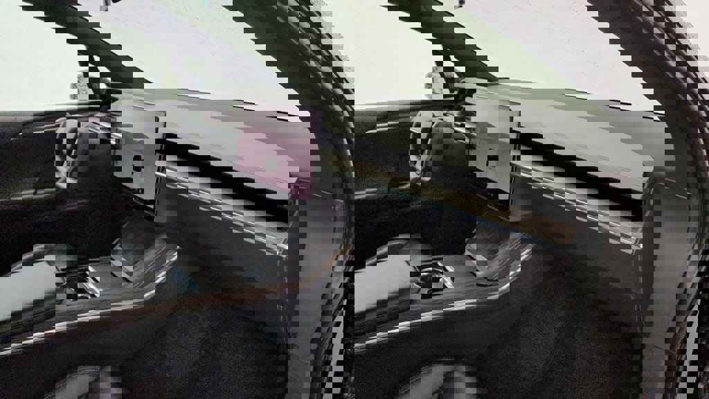 Used 2024 Tesla Model X image 28