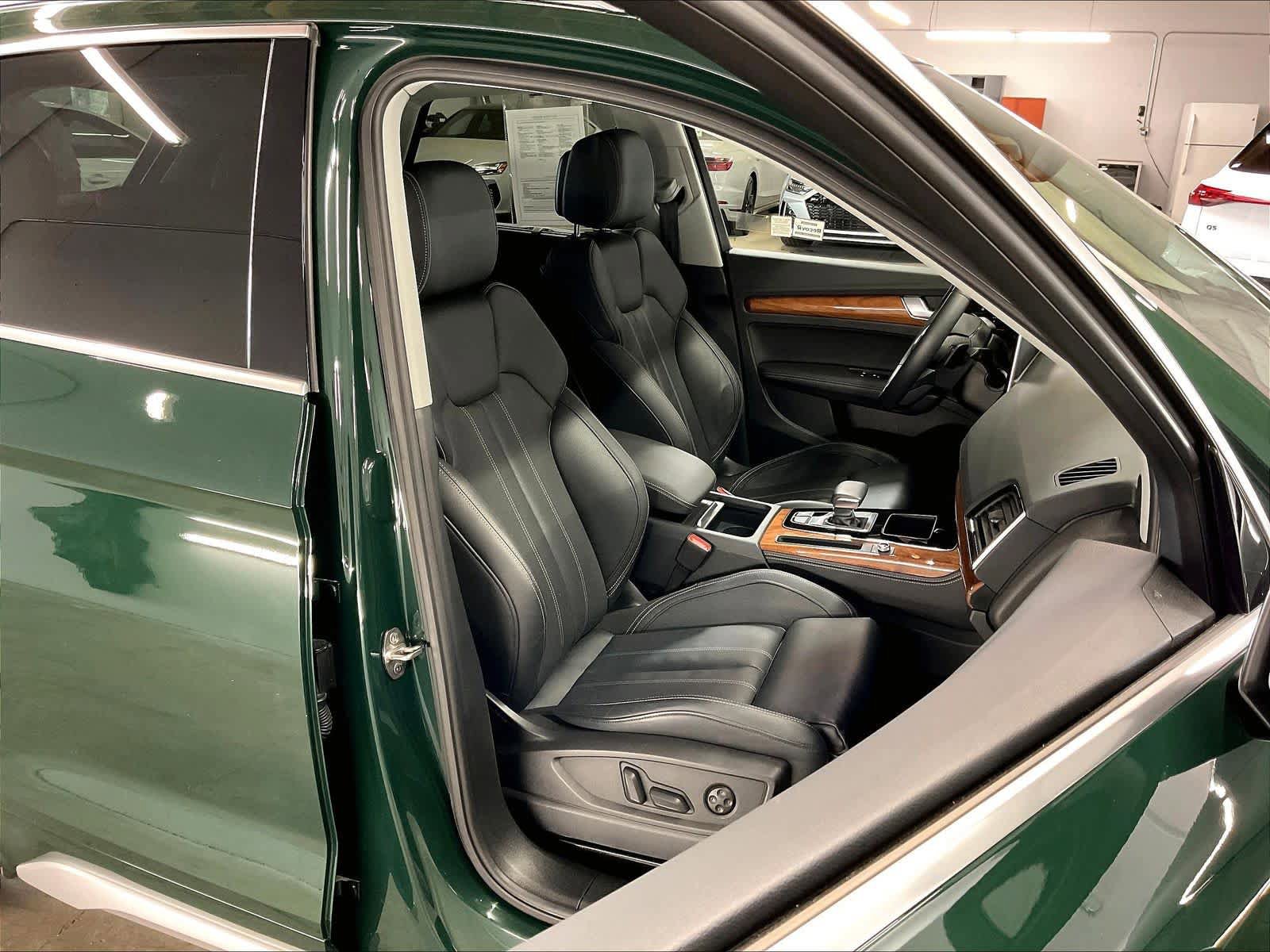 Certified 2023 Audi Q5 e Prestige w/ Prestige Package AWD/4WD image 9