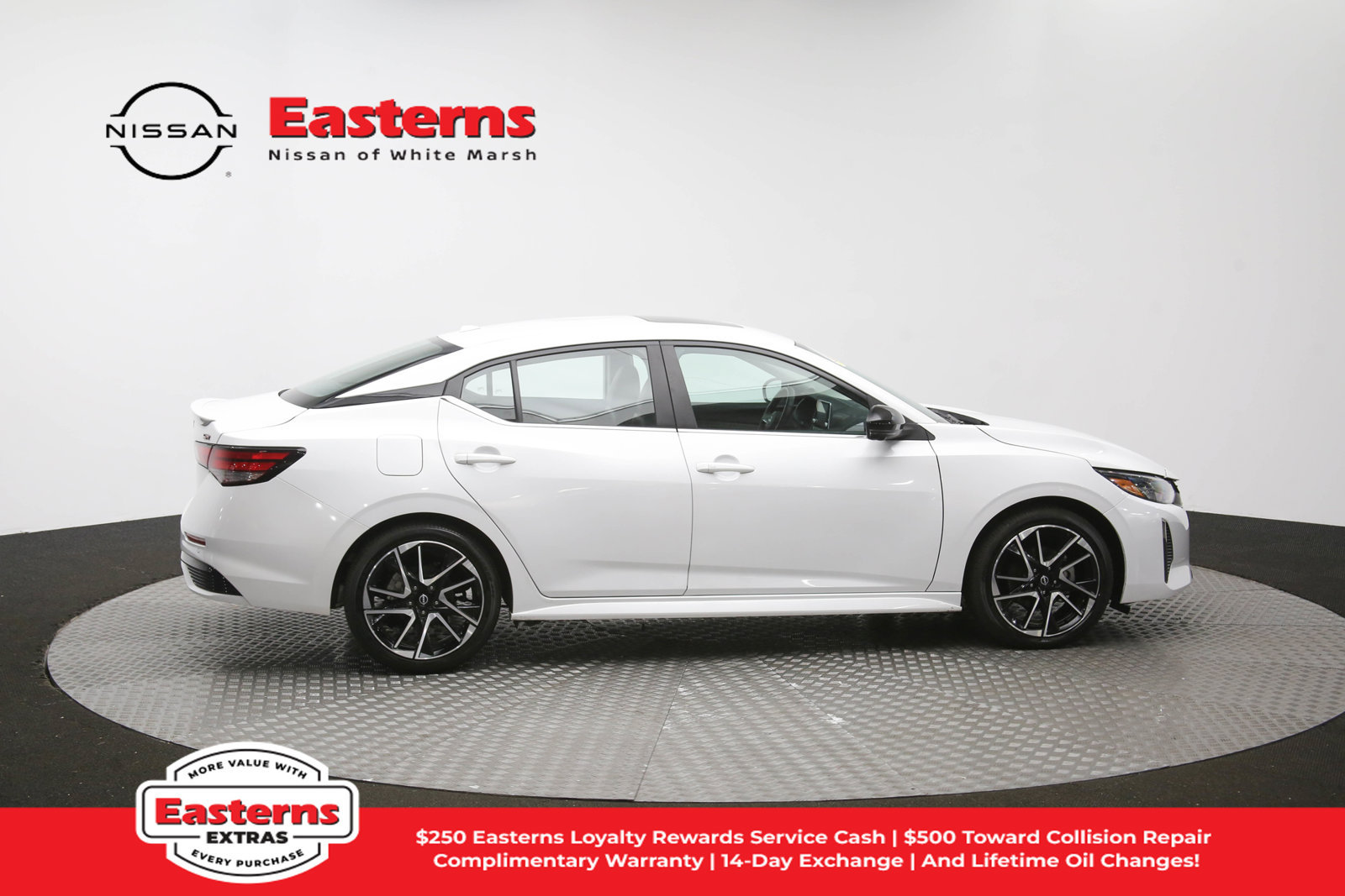 Used 2024 Nissan Sentra SR w/ SR Premium Package FWD image 44