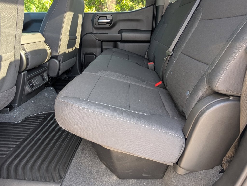 New 2026 Chevrolet Silverado 1500 Custom w/ LPO, Dark Essentials Package RWD image 7