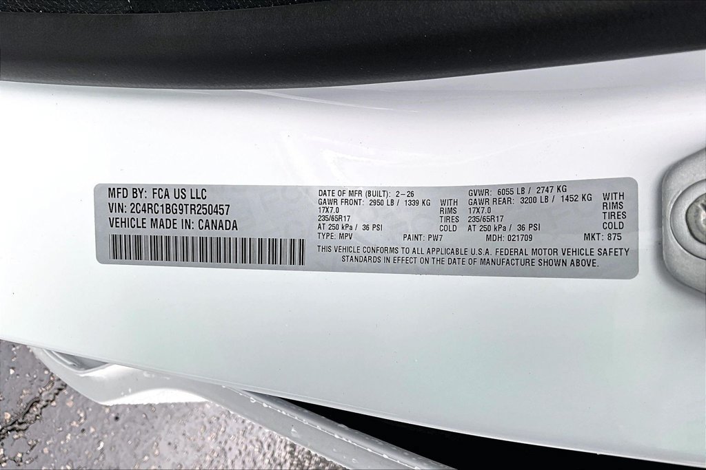 Used 2026 Chrysler Pacifica Select FWD image 32