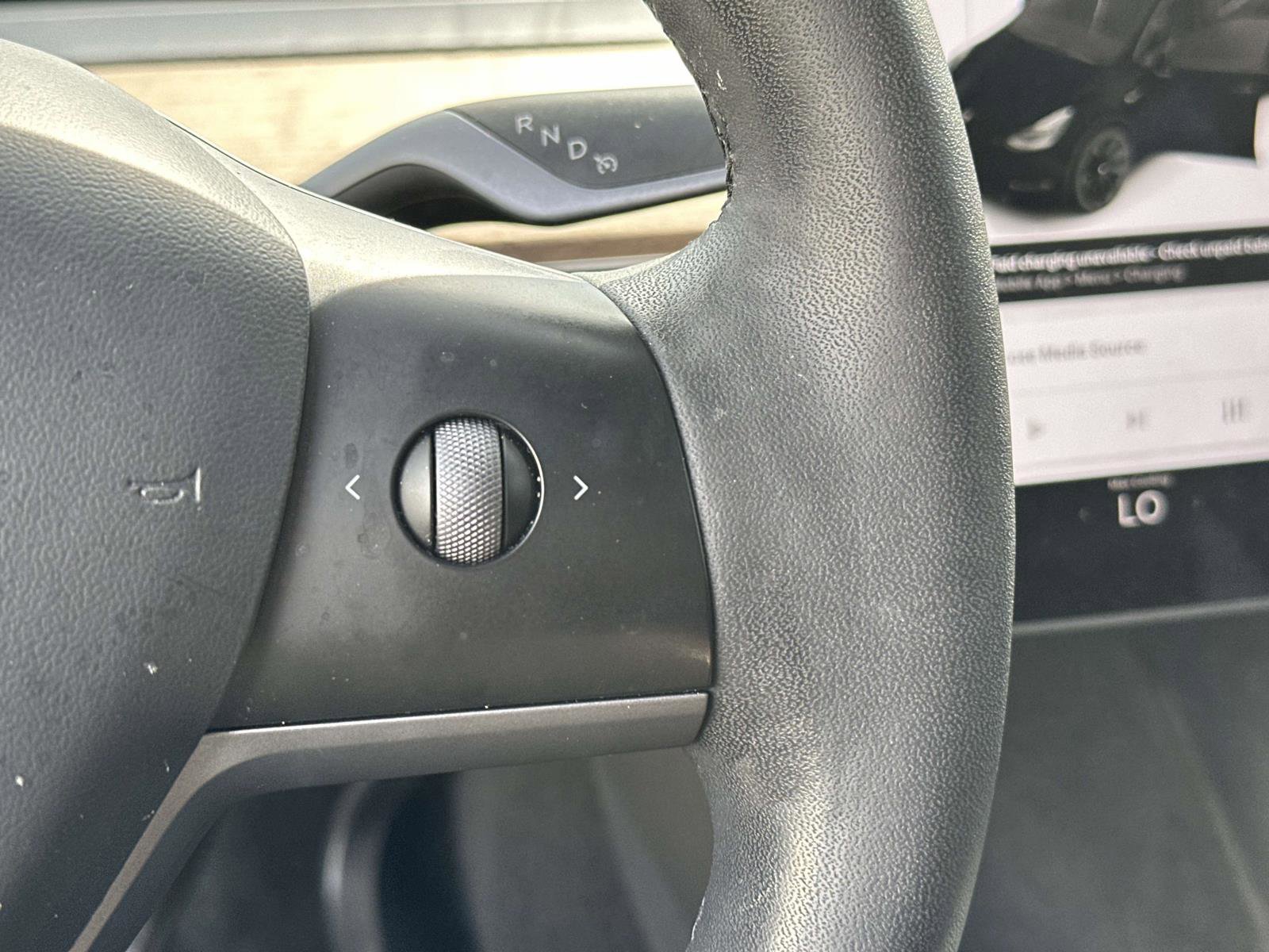 Used 2021 Tesla Model Y Long Range AWD/4WD image 23