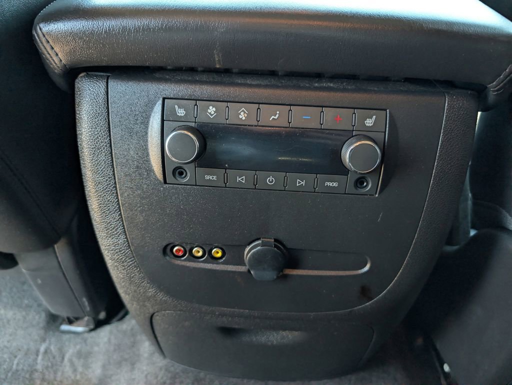 Used 2014 GMC Yukon Denali image 27