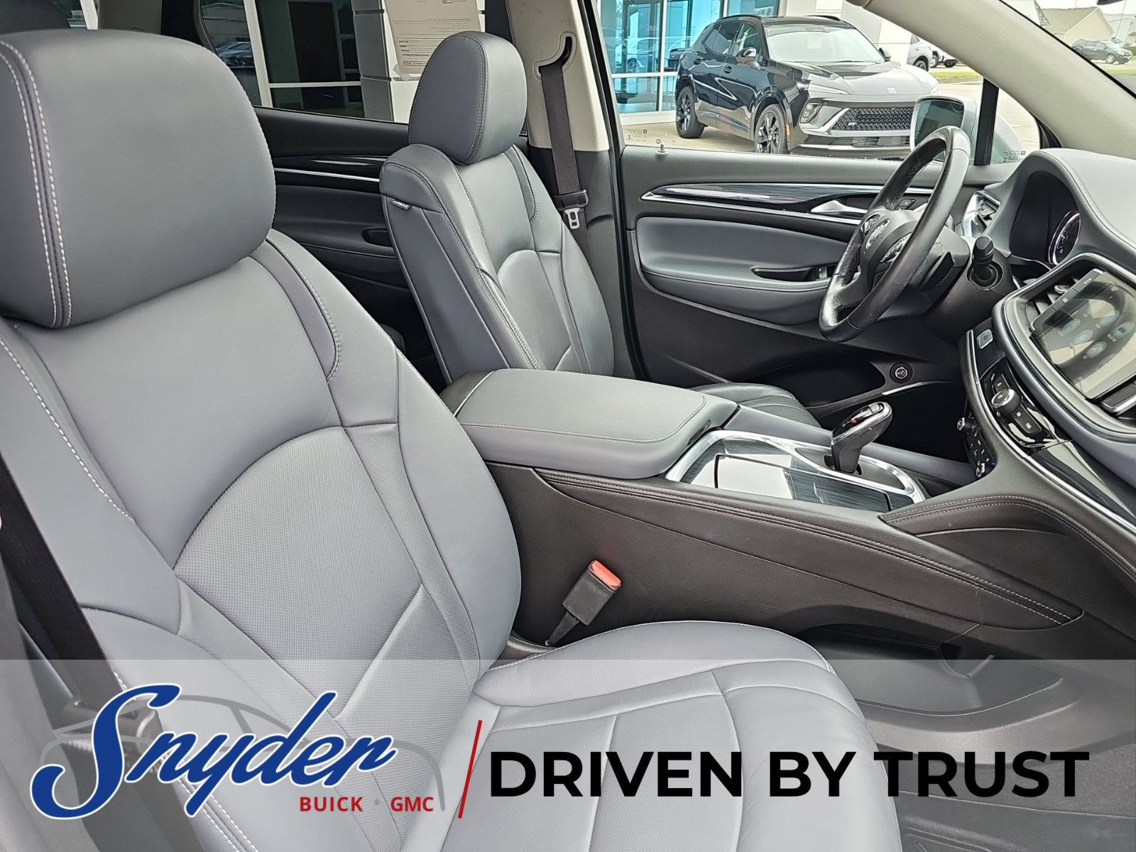 Used 2019 Buick Enclave Essence AWD/4WD image 31