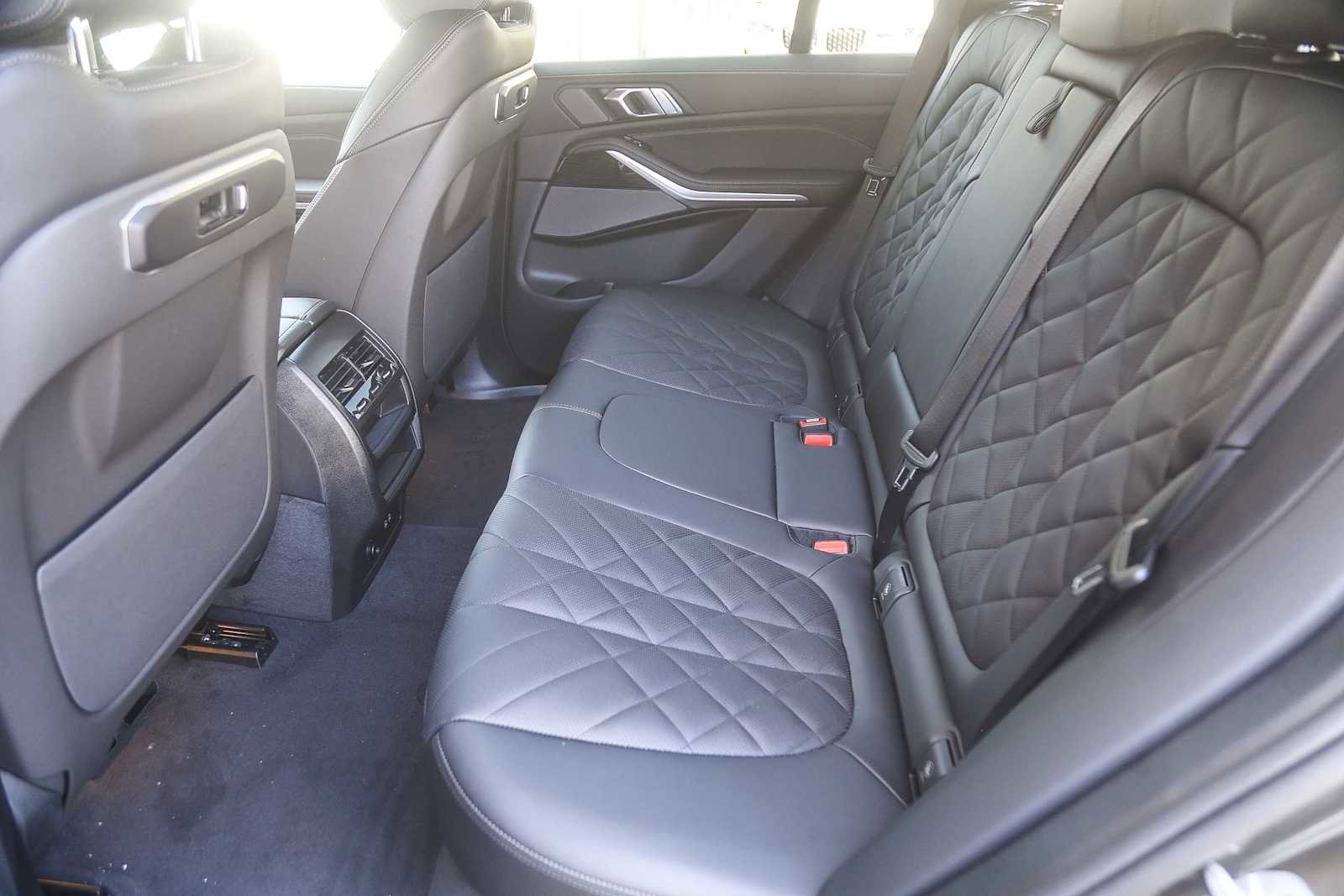 New 2026 BMW X5 xDrive40i w/ M Sport Package image 15