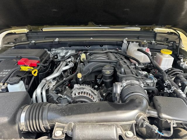 Used 2025 Jeep Gladiator Sport AWD/4WD image 17