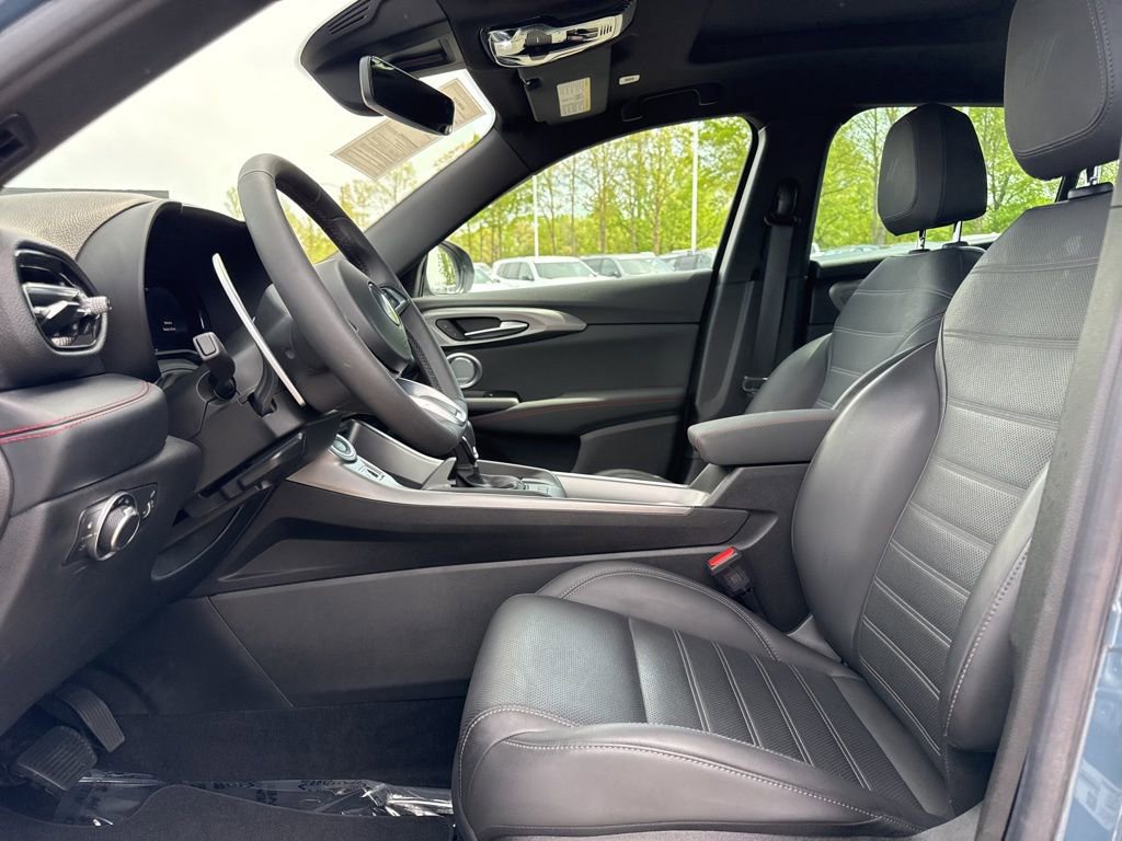 Used 2024 Dodge Hornet R/T Plus w/ R/T Blacktop Package image 9