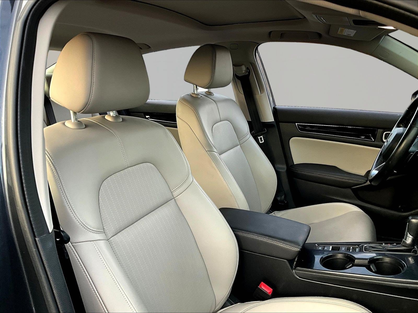 Used 2022 Honda Civic Touring image 29