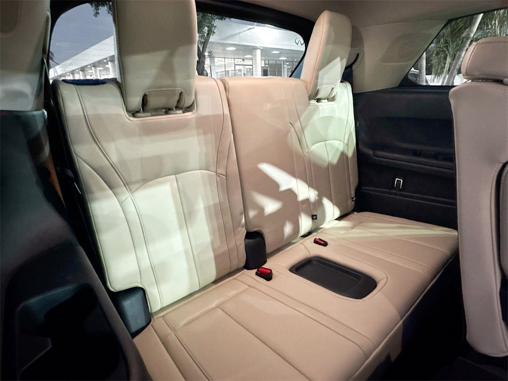 Used 2025 INFINITI QX60 Pure image 28
