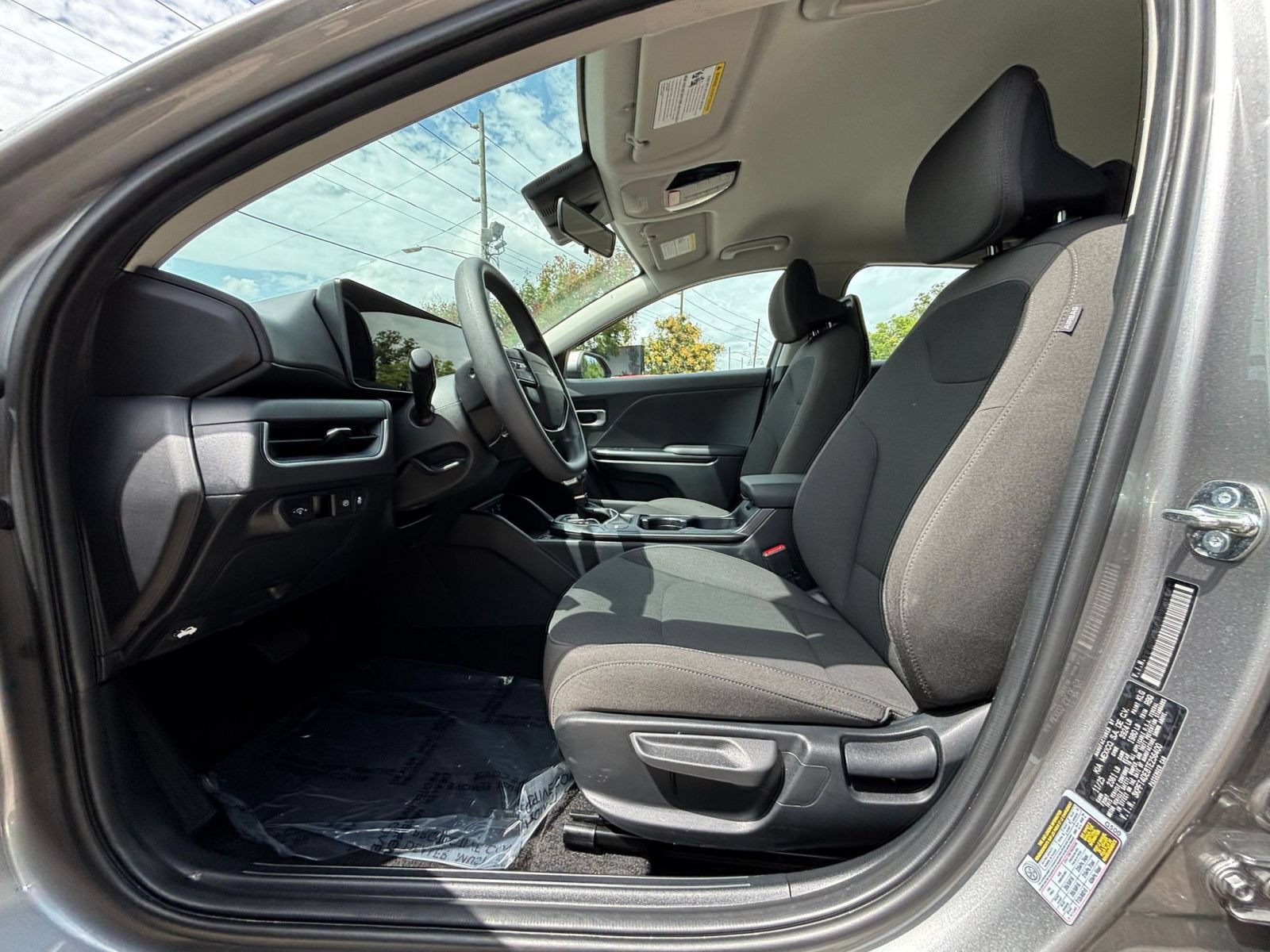 Used 2026 Kia K4 FWD image 24