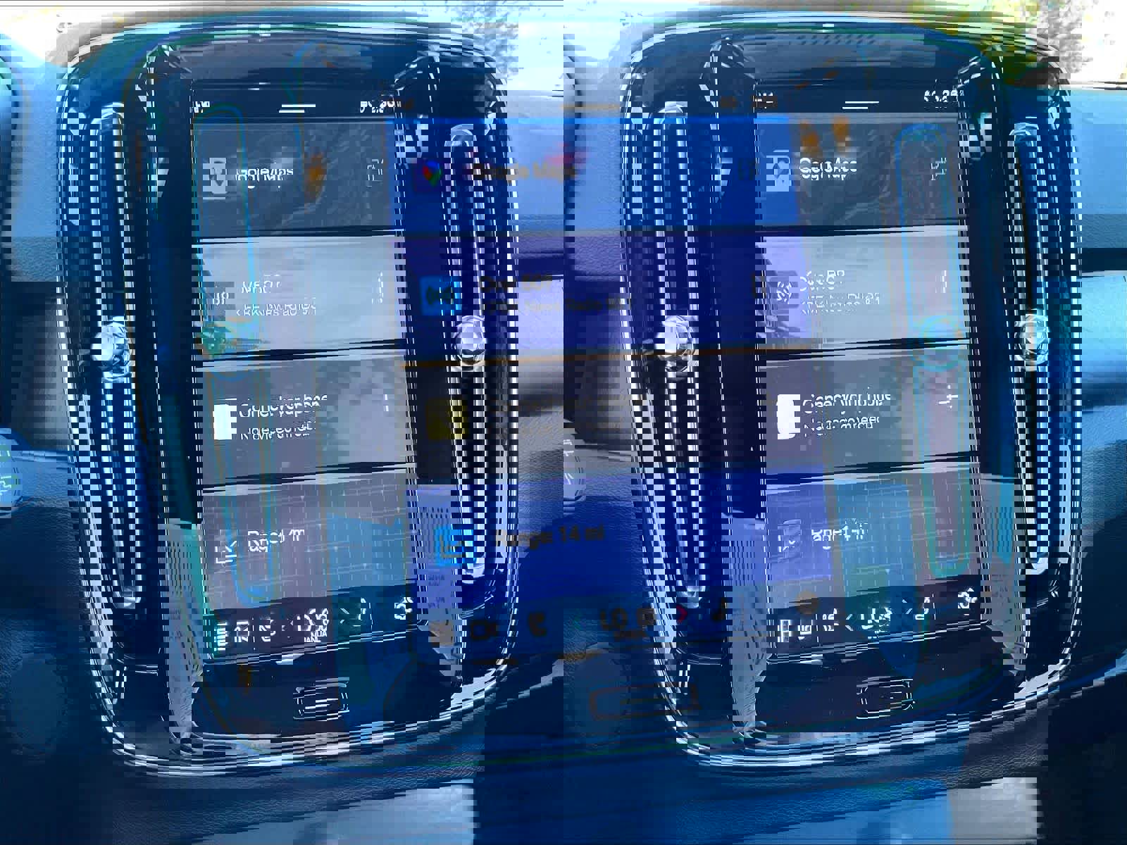 Used 2023 Volvo XC40 Recharge Ultimate w/ Protection Package Premier image 38