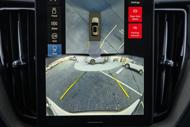 New 2026 Volvo XC60 B5 Ultra w/ Protection Package Premier image 41