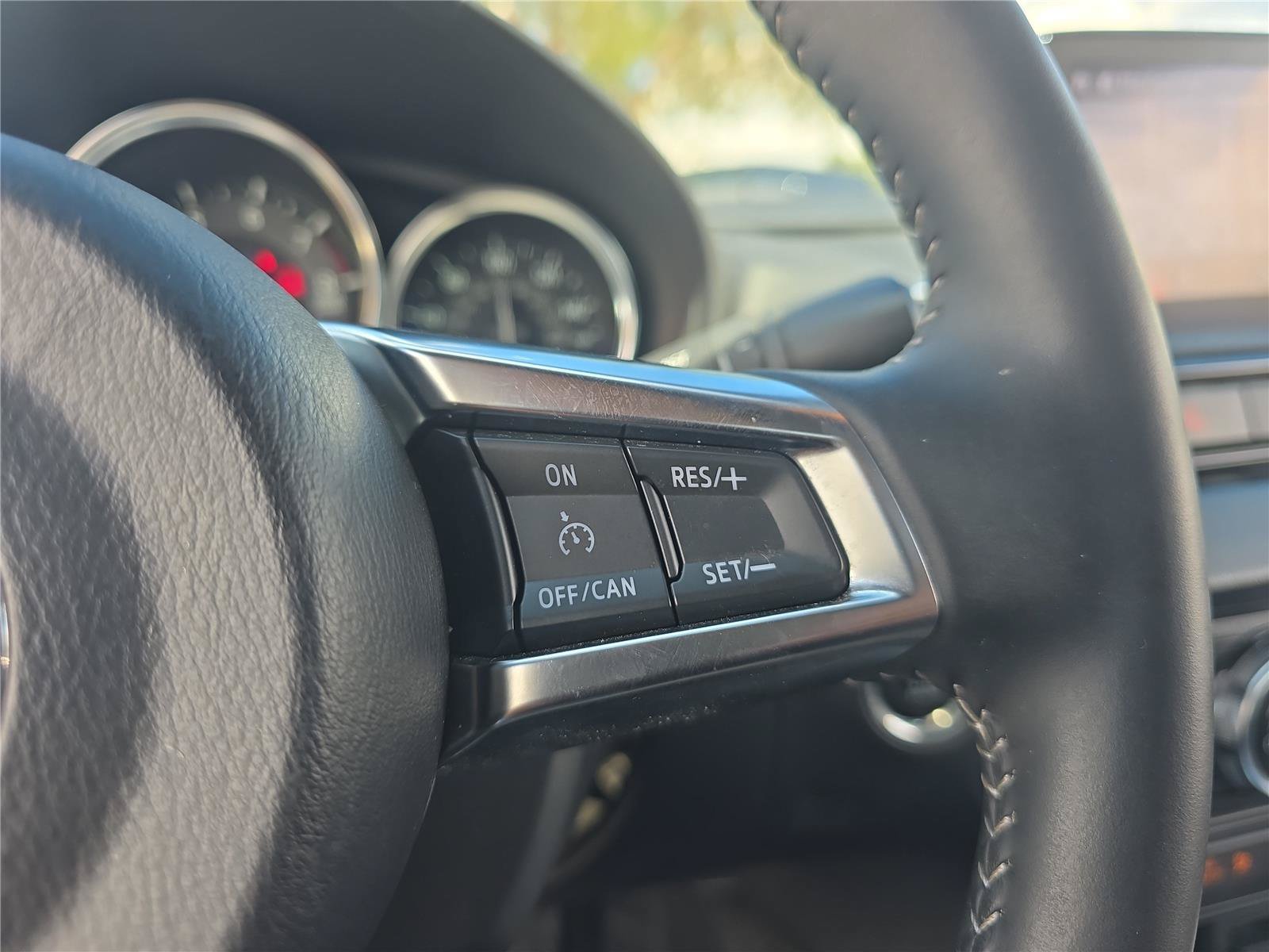 Used 2021 MAZDA MX-5 Miata RF Grand Touring RWD image 21