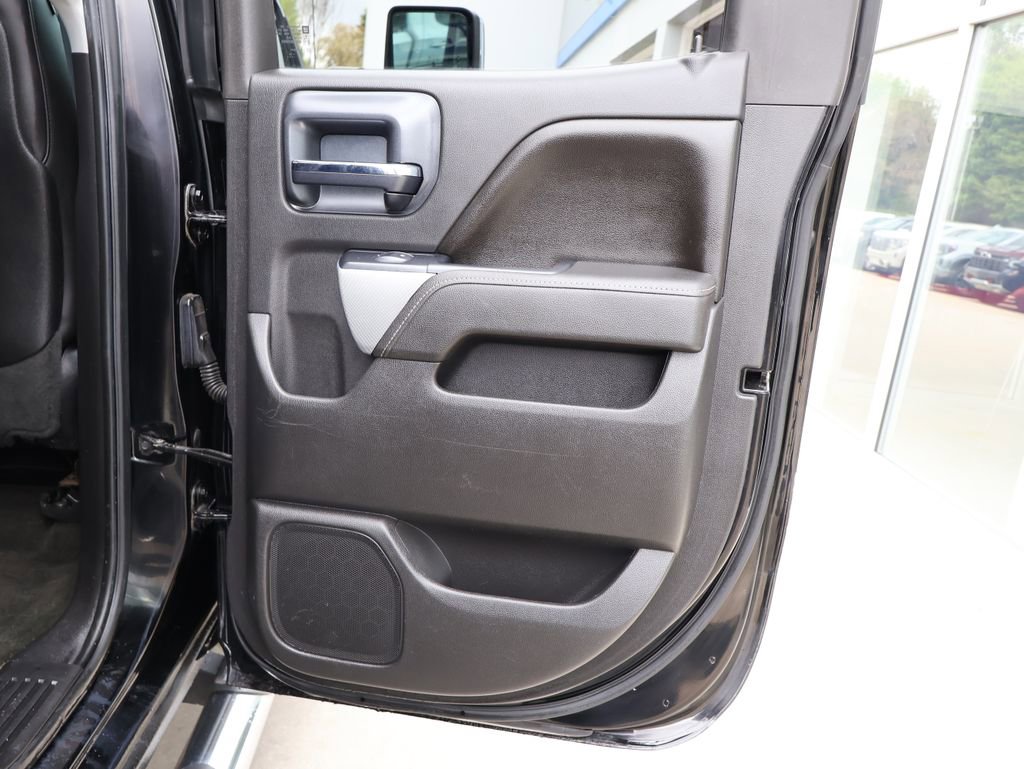 Used 2015 Chevrolet Silverado 2500 LTZ w/ LTZ Plus Package AWD/4WD image 32