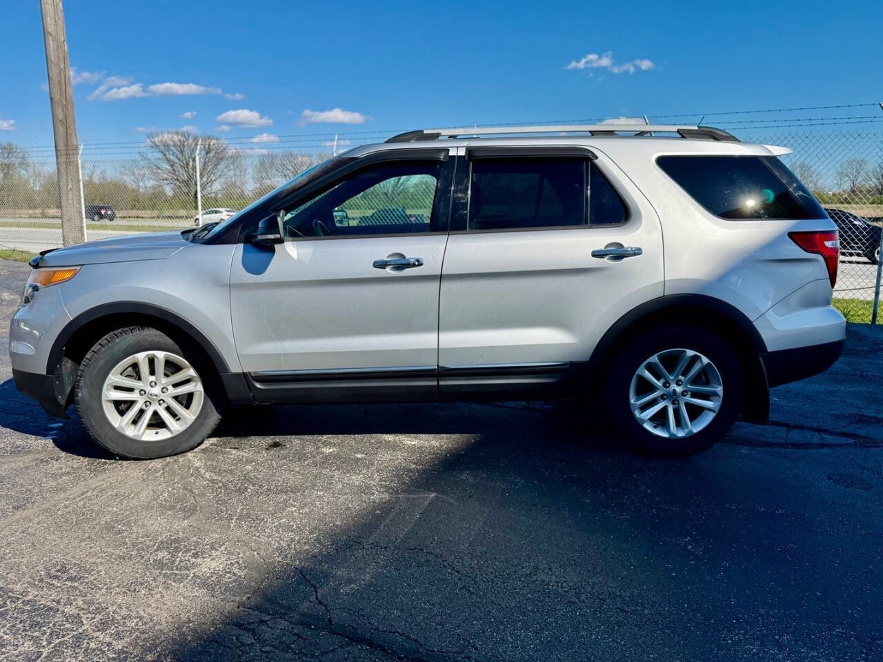 Used 2013 Ford Explorer XLT image 6
