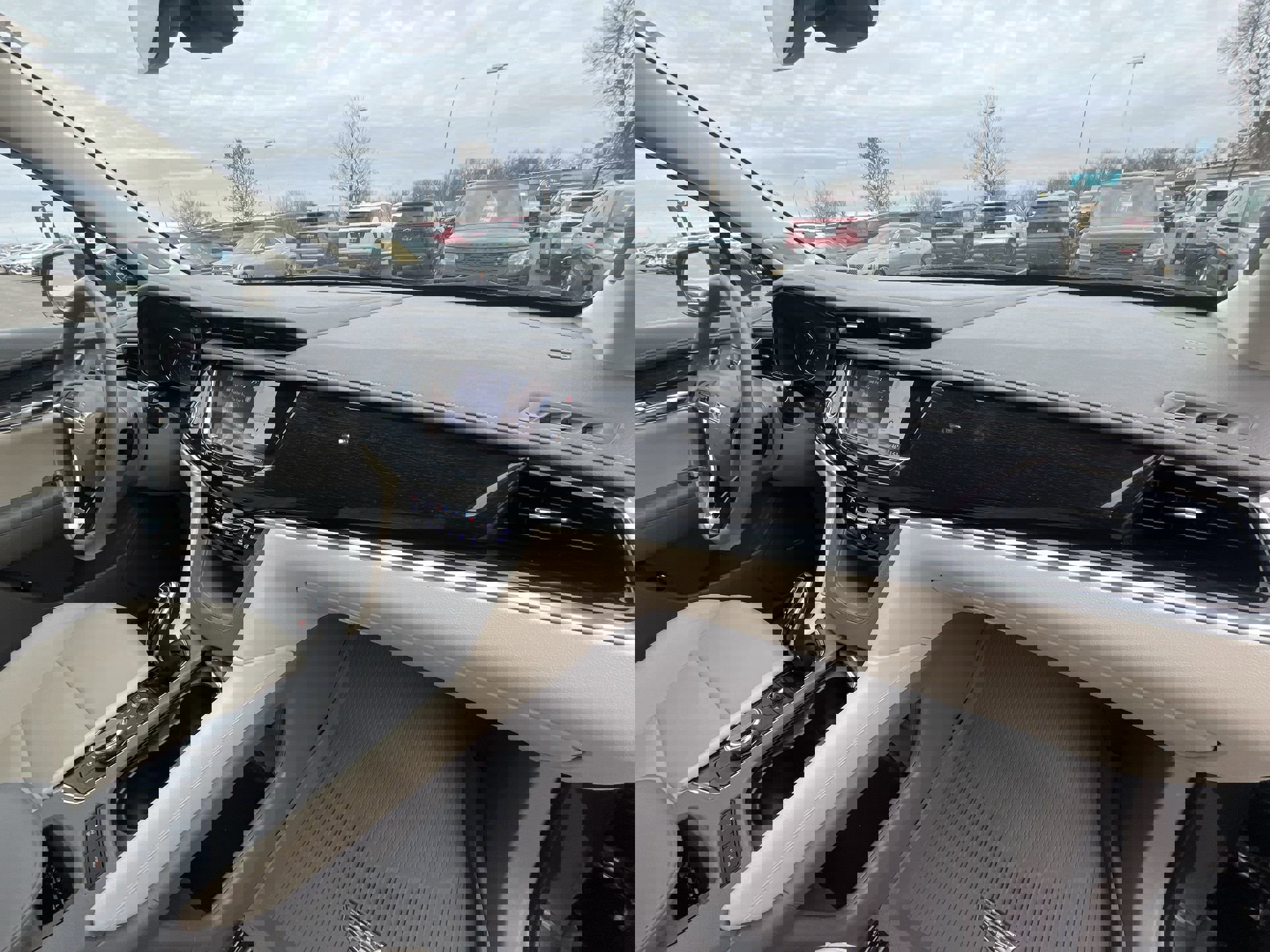 Certified 2020 Cadillac XT6 Premium Luxury image 30