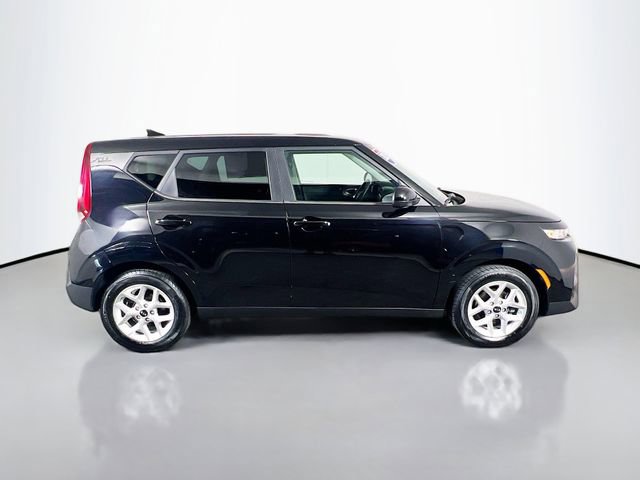 Used 2021 Kia Soul S image 8