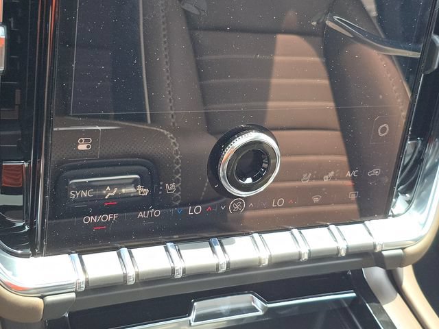 New 2026 GMC Yukon Denali Ultimate AWD/4WD image 38