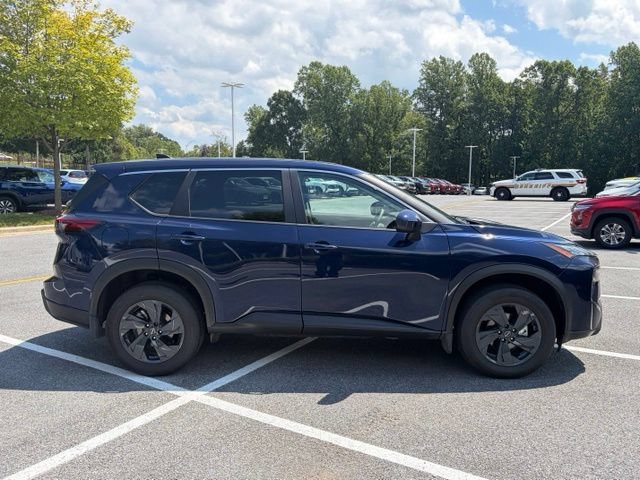 Certified 2026 Nissan Rogue SV FWD image 7