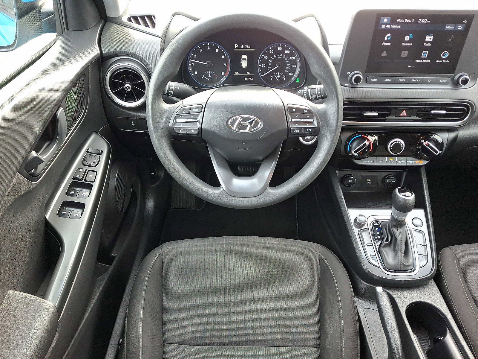 Used 2023 Hyundai Kona SEL image 11