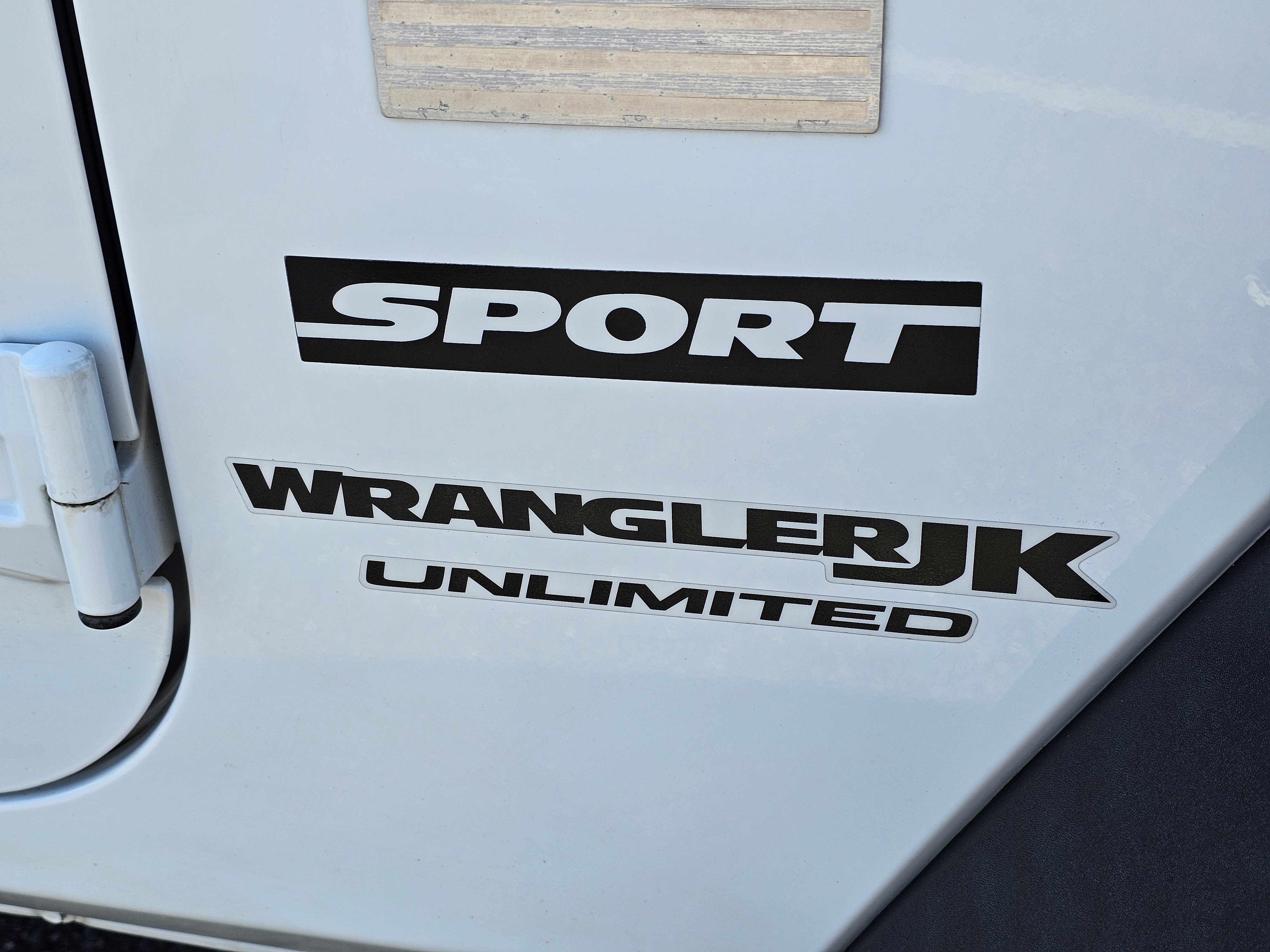 Used 2018 Jeep Wrangler Unlimited Sport S AWD/4WD image 7