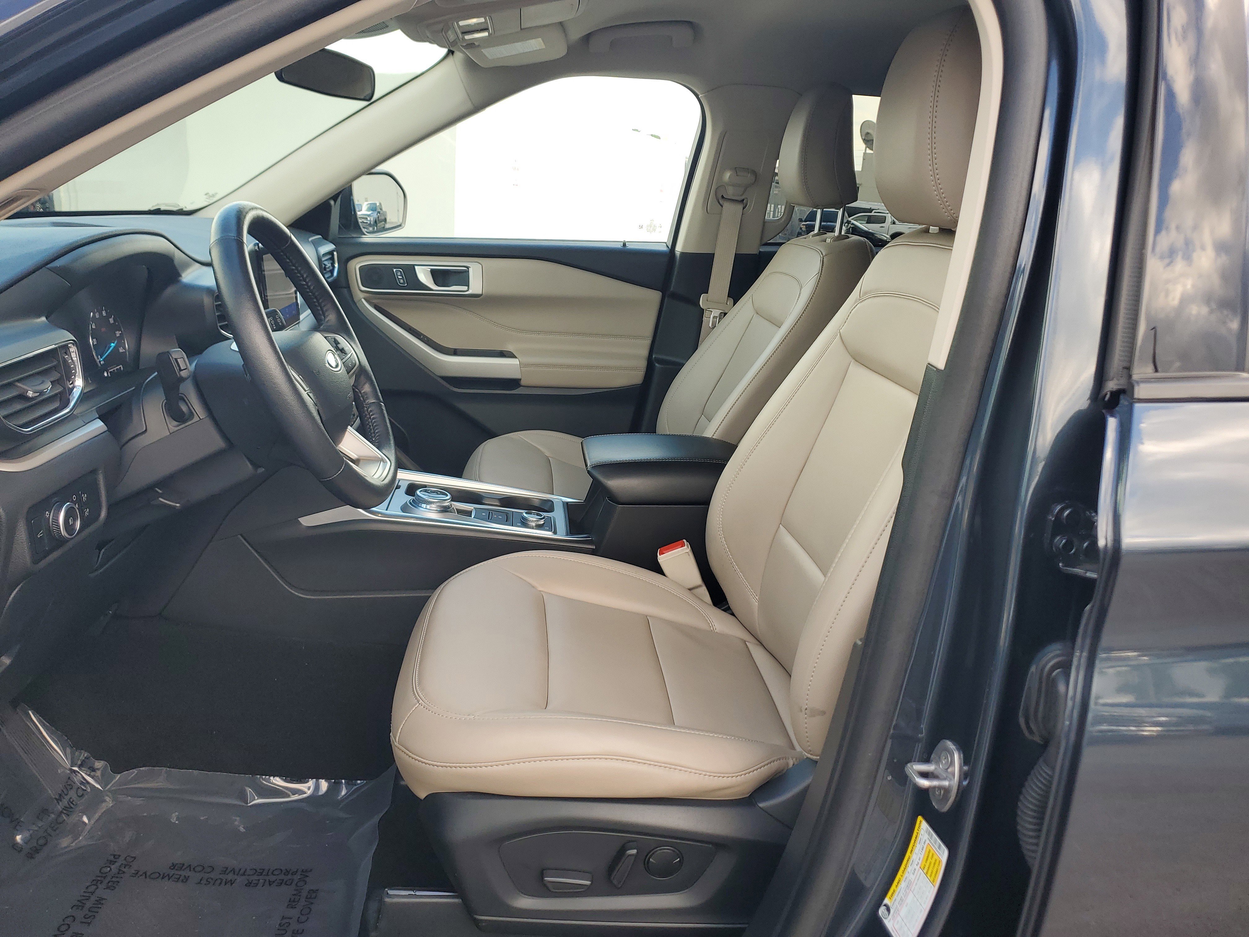 Certified 2024 Ford Explorer XLT w/ Equipment Group 202A image 10