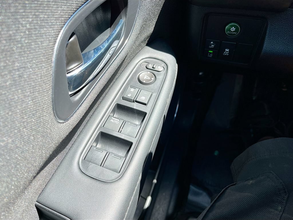 Used 2022 Honda HR-V EX image 17